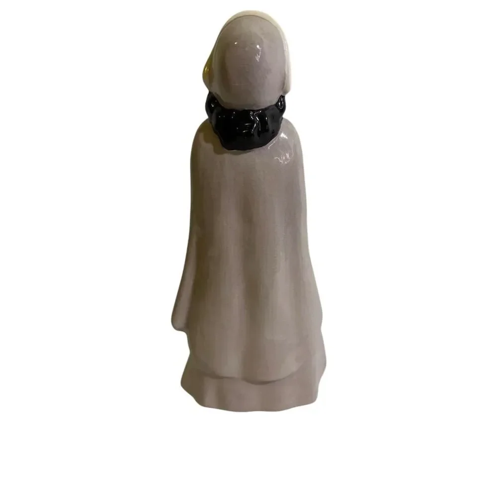Vintage Ceramic Nun Figurine 8" Tall Religious Catholic Decor - Picture 3 of 6